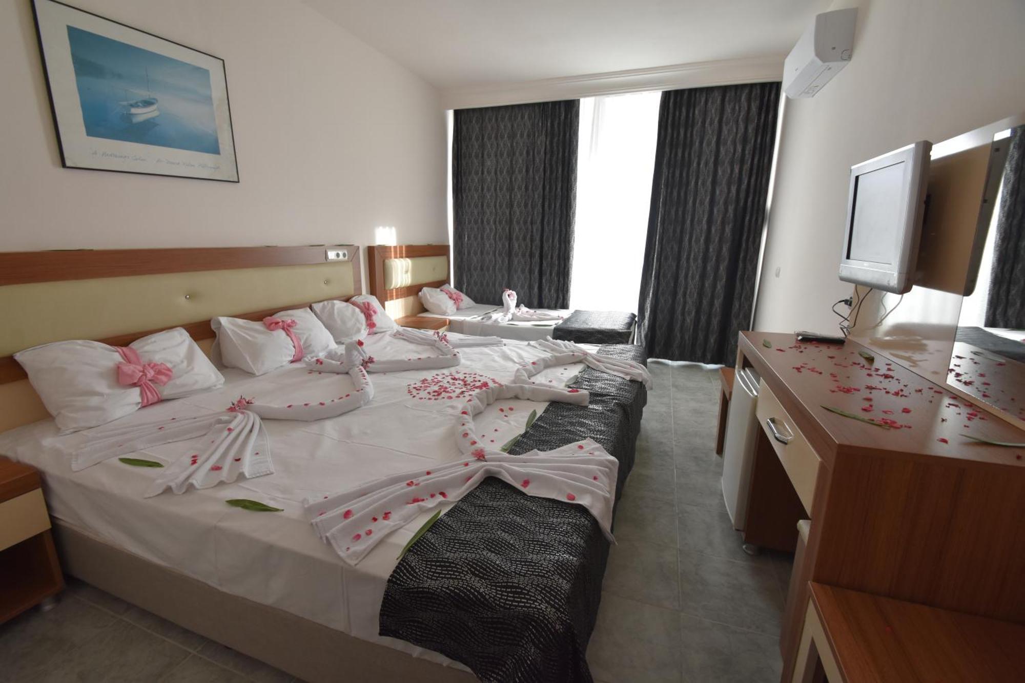 Viva Beach Hotel 阿拉尼亚 外观 照片